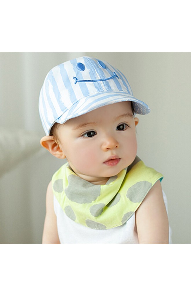 หมวกแก๊ปลายทางปักรูปยิ้ม ปีกอ่อนพับขึ้นได้
