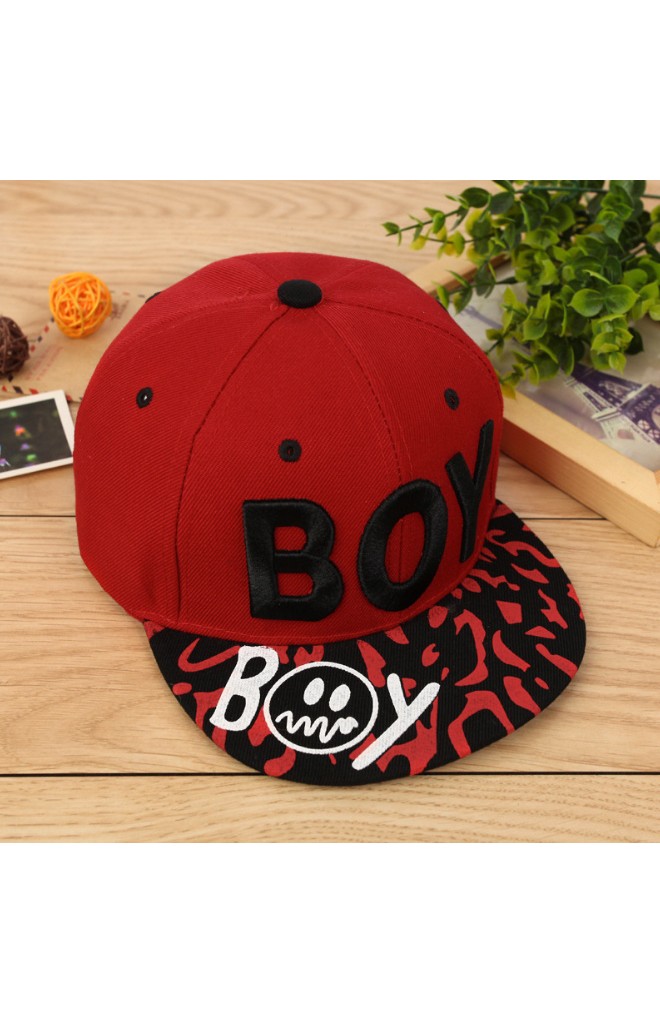 หมวกฮิปฮอปปักอักษร BOY ปีกหมวกลายสวย