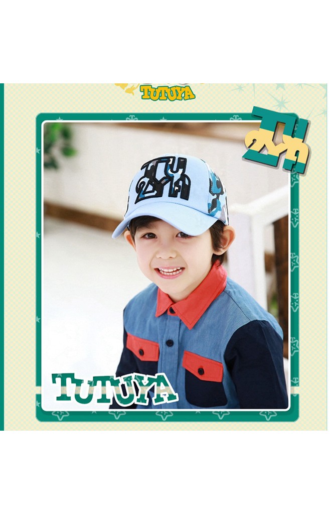 หมวกแก๊ปเด็กปัก 2TUYA ด้านหลังผ้าลายทหาร TUTUYA