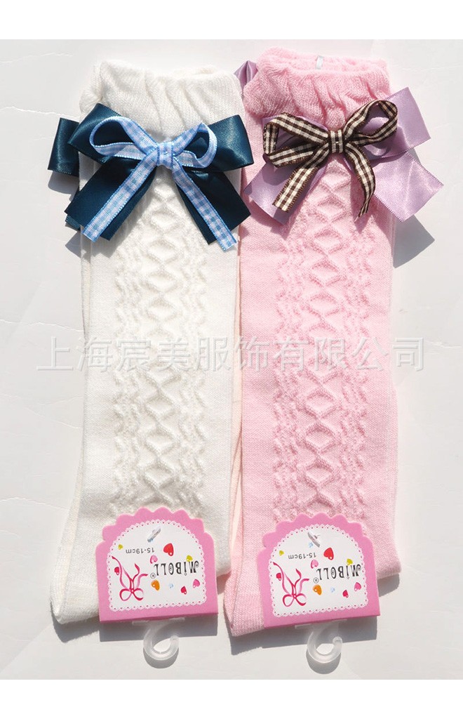 ถุงเท้าเด็กหญิงแต่งโบว์หวานแบบยาว แพ็ค 2 คู่