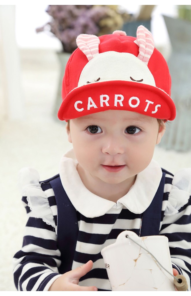 หมวกแก๊ปเด็กหน้ากระต่ายน้อย ปักอักษร CARROTS