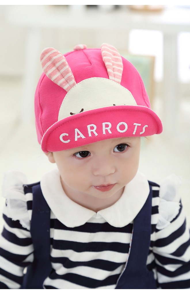 หมวกแก๊ปเด็กหน้ากระต่ายน้อย ปักอักษร CARROTS