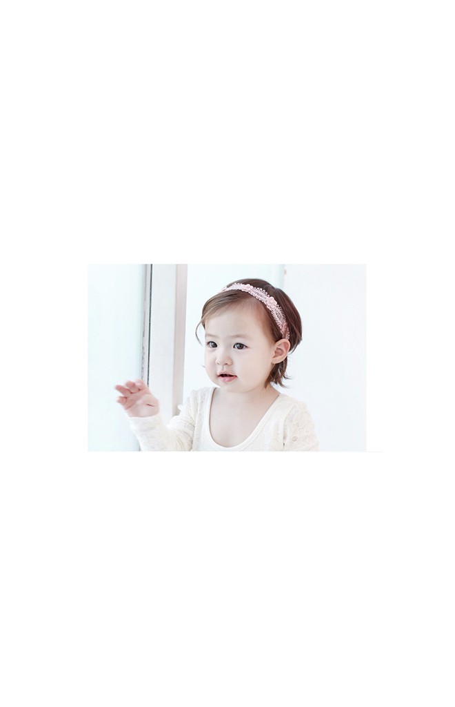 สายคาดผมสาวน้อยลูกไม้สวย ด้านหลังเป็นยางยืดสีดำ