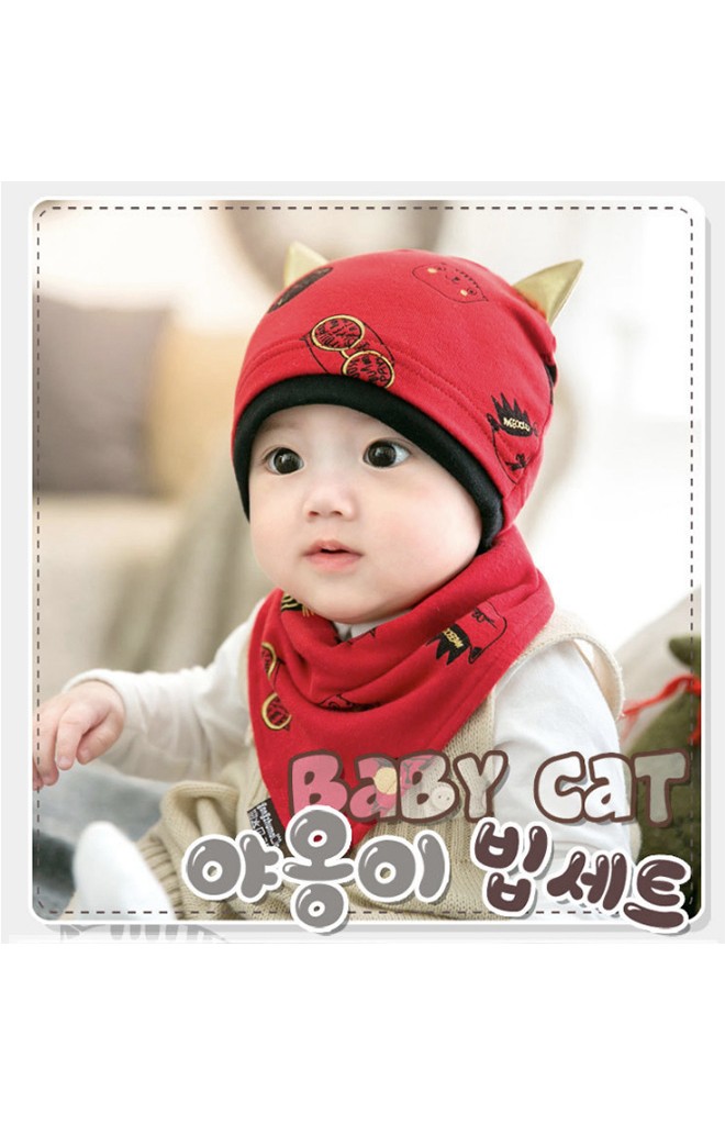เซ็ตหมวกเด็กลายแมวแต่งหูน่ารักๆ มาพร้อมผ้ากันเปื้อน