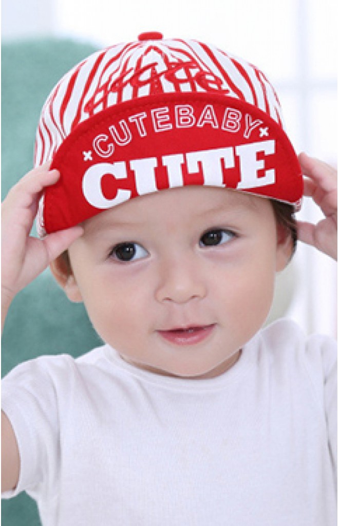 หมวกแก๊ปลายทาง ปักดาวและอักษร cute หมวกแก๊ปลายทาง ปักดาวและอักษร cute
