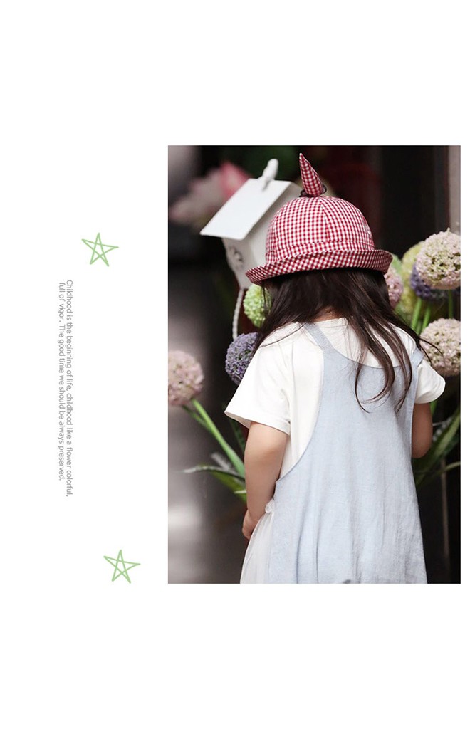 หมวกเด็กลายตาราง แต่งรูปแมวด้านหน้า จุกแหลมแต่งรูปปลา