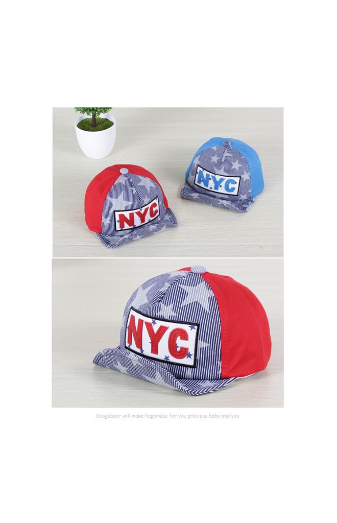 หมวกแก๊ปด้านหน้าลายดาวตัดกับด้านหลังผ้าพื้น แต่งอักษร NYC ยี่ห้อ Goodkid