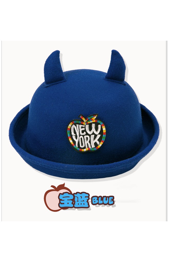 หมวกเด็กทรงโบลเลอร์มีเขา ด้านหน้าแต่งรูปแอปเปิ้ลปัก New York จาก GZMM