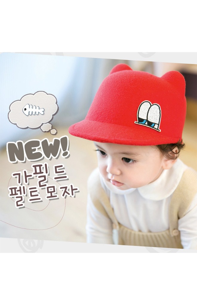 หมวกเด็กปีกสั้นแต่งหูน่ารัก ด้านหน้าแต่งรูปตา