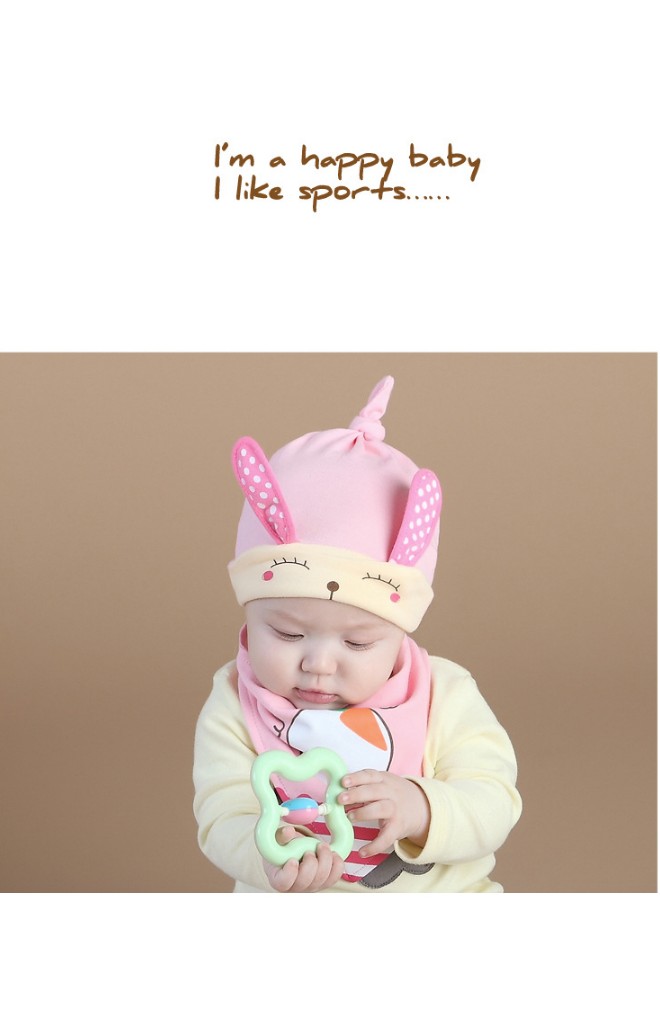 เซ็ตหมวกพร้อมผ้ากันเปื้อนกระต่ายหูยาว จาก YOYOTREE