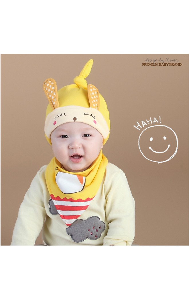 เซ็ตหมวกพร้อมผ้ากันเปื้อนกระต่ายหูยาว จาก YOYOTREE