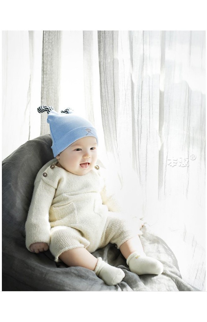 หมวกบีนนี่สีหน้าหน้ากระต่าย หูยาวลายขวาง