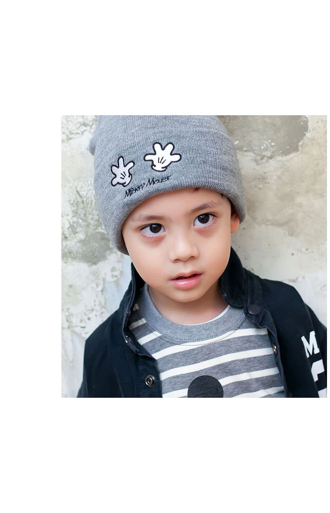 หมวกบีนนี่เด็กพับขอบปักรูปมือ Mickey Mouse
