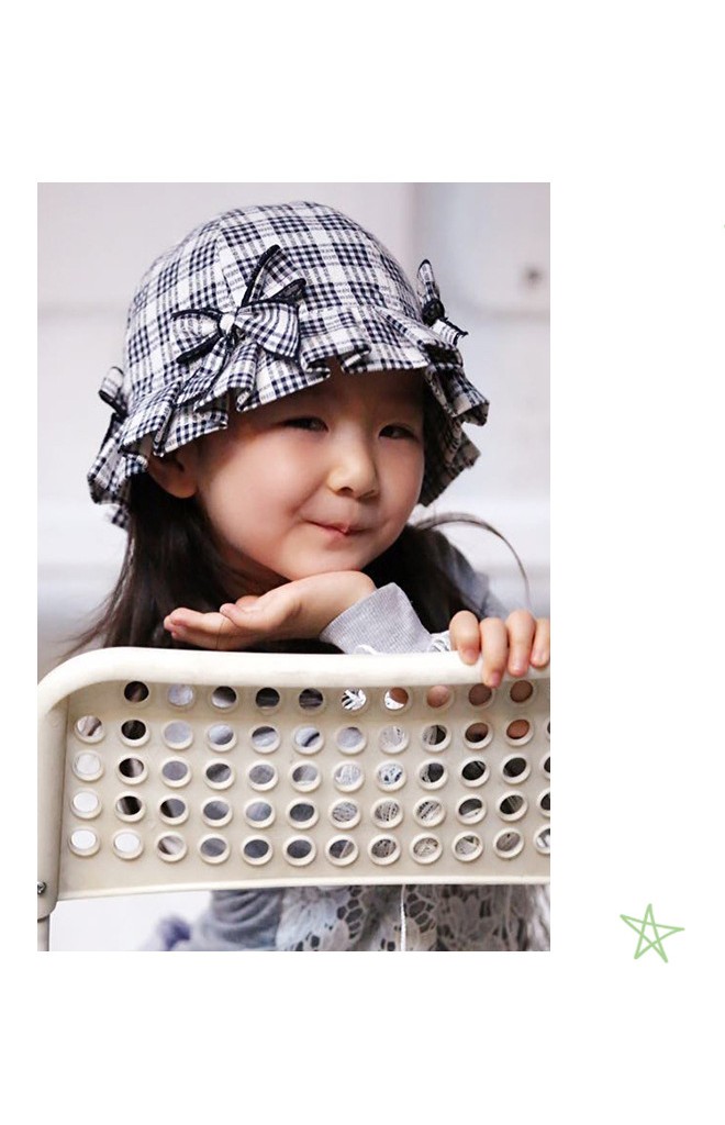 หมวกสาวน้อยลายสก๊อตแต่งโบว์หวาน