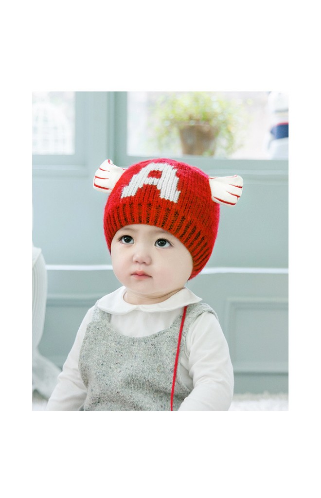 หมวกไหมพรม Angel ด้านหน้าอักษร A จาก GZMM