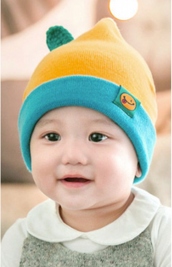 หมวกบีนนี่ยอดแหลมพับขอบแต่งป้ายผลส้มและใบ จาก GZMM หมวกบีนนี่ยอดแหลมพับขอบแต่งป้ายผลส้มและใบ จาก GZMM