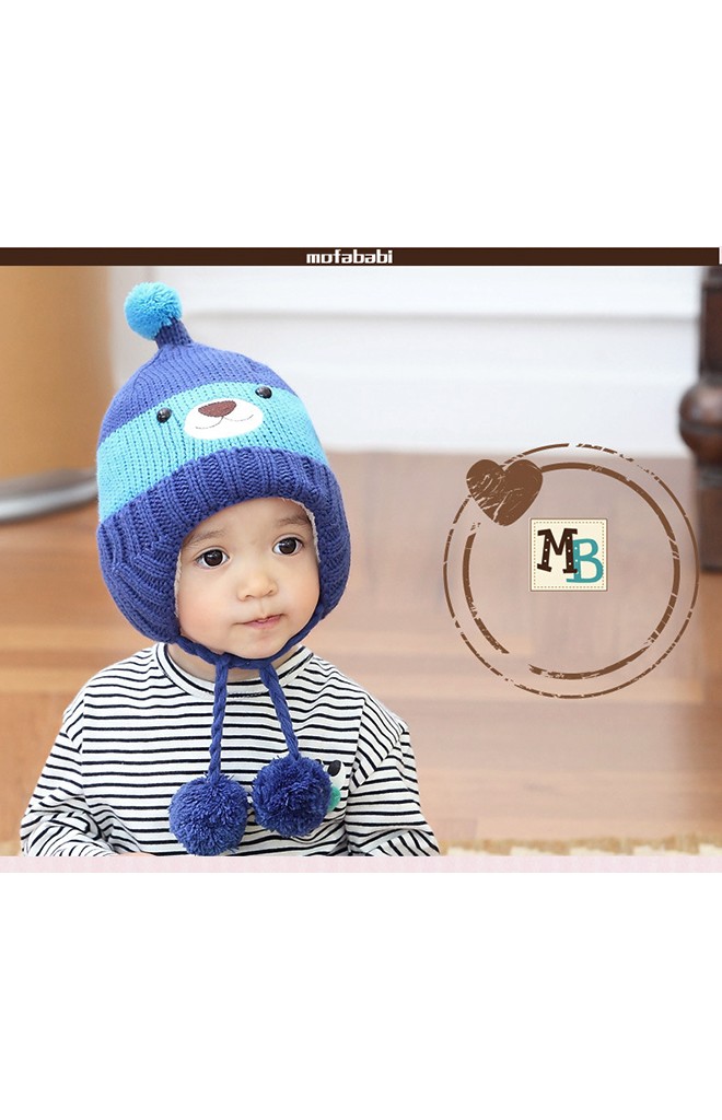 หมวกไหมพรมหมีน้อยแต่งจุกปอมปอมเล็กๆ ด้านบน MOFABABI