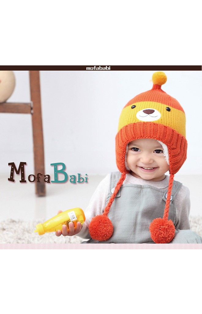 หมวกไหมพรมหมีน้อยแต่งจุกปอมปอมเล็กๆ ด้านบน MOFABABI