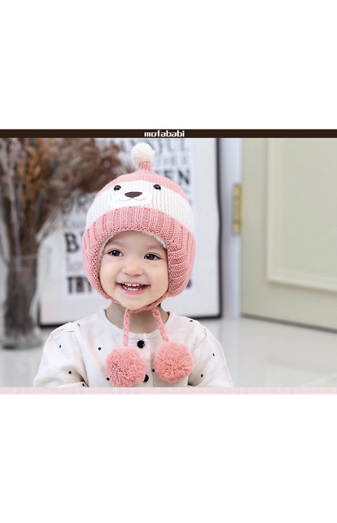 หมวกไหมพรมหมีน้อยแต่งจุกปอมปอมเล็กๆ ด้านบน MOFABABI