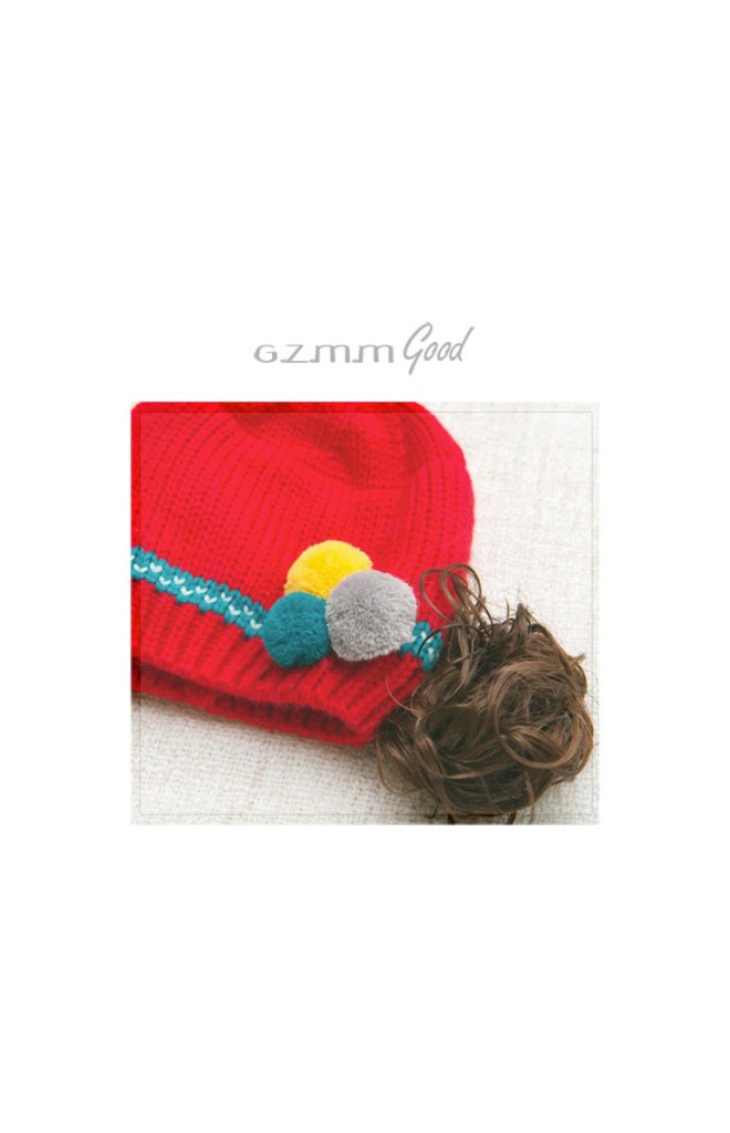 เซ็ตหมวกปอยผมไหมพรมแต่งปอมปอมสีสดใสมาพร้อมผ้าสวมคอ GZMM