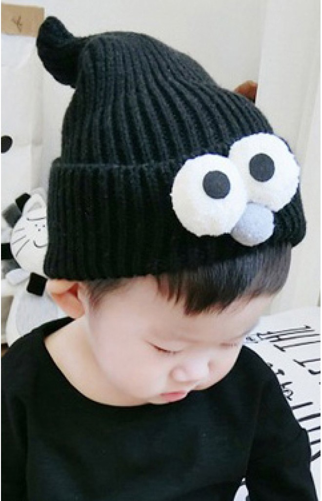 หมวกไหมพรมยอดแหลมแต่งตาโต หมวกไหมพรมยอดแหลมแต่งตาโต
