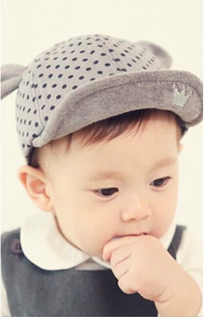 หมวกแก๊ปลายจุดใต้ปีกหมวกปักมงกุฎ แต่งหูน่ารัก หมวกแก๊ปลายจุดใต้ปีกหมวกปักมงกุฎ แต่งหูน่ารัก