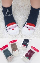ถุงเท้าเด็กลายคริสต์มาส มีกันลื่น จาก Kacakid
