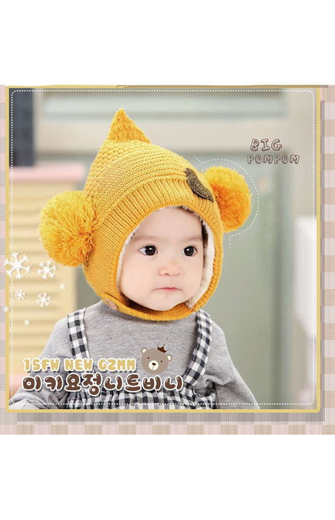 หมวกไหมพรมยอดแหลมแต่งรูปมิกกี้ มีสายคล้องใต้คาง
