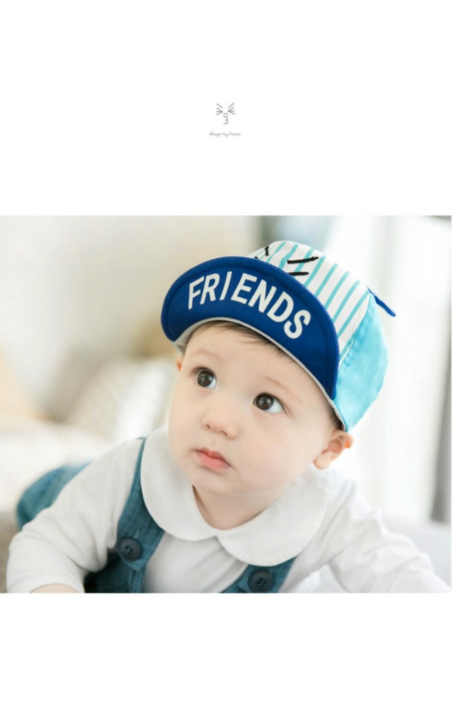 หมวกแก๊ปเด็กใต้หมวกสกรีนอักษร FRIENDS แต่งหูแหลม GZMM