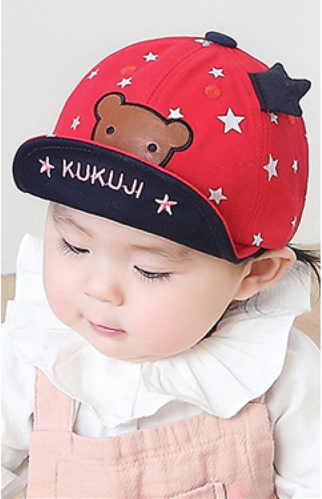 หมวกแก๊ปลายดาวแต่งหน้าหมีน้อย จาก KUKUJI หมวกแก๊ปลายดาวแต่งหน้าหมีน้อย จาก KUKUJI