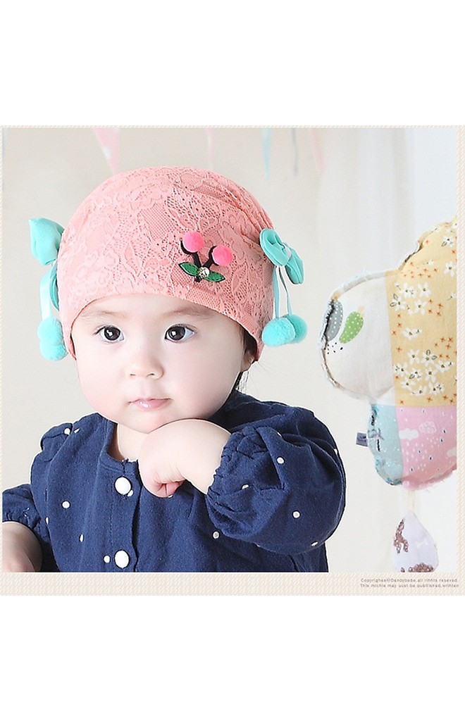 หมวกสาวน้อยผ้าลูกไม้ด้านหน้าแต่งเชอรี่ โบว์ข้างสีเขียว