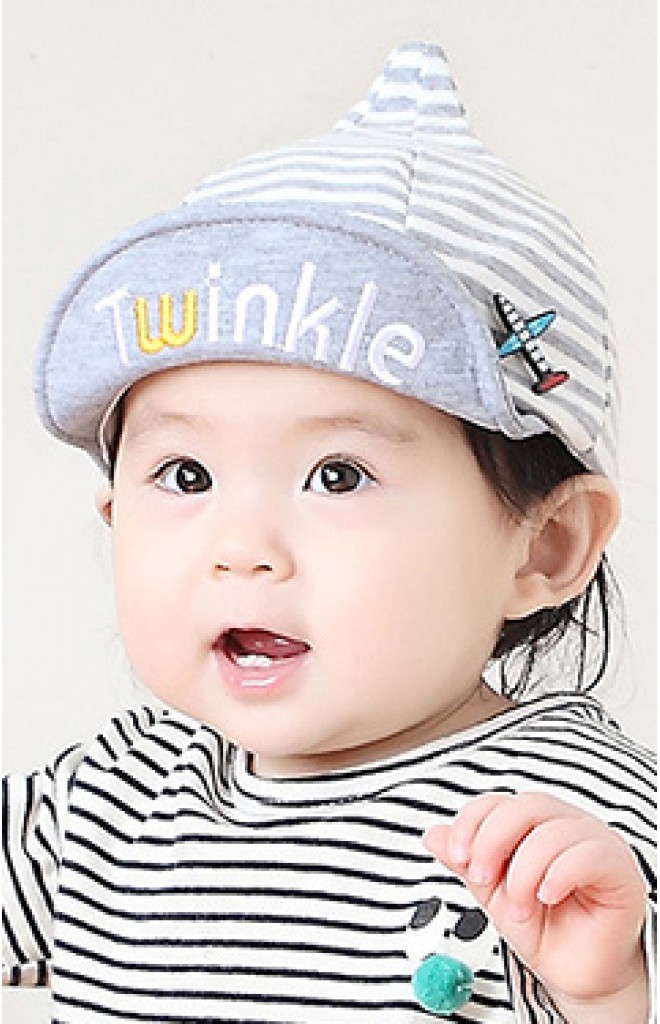 หมวกแก๊ปยอดแหลมแต่งรูปเครื่องบิน ปัก Twinkle