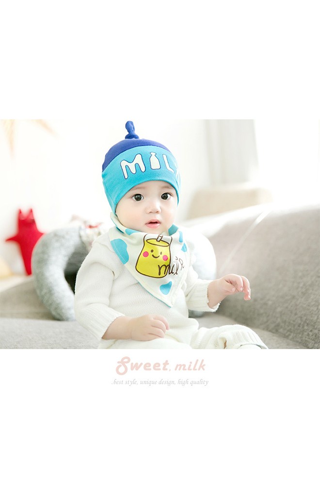 เซ็ตหมวกเด็กมาพร้อมผ้ากันเปื้อนลาย MILK จาก GZMM