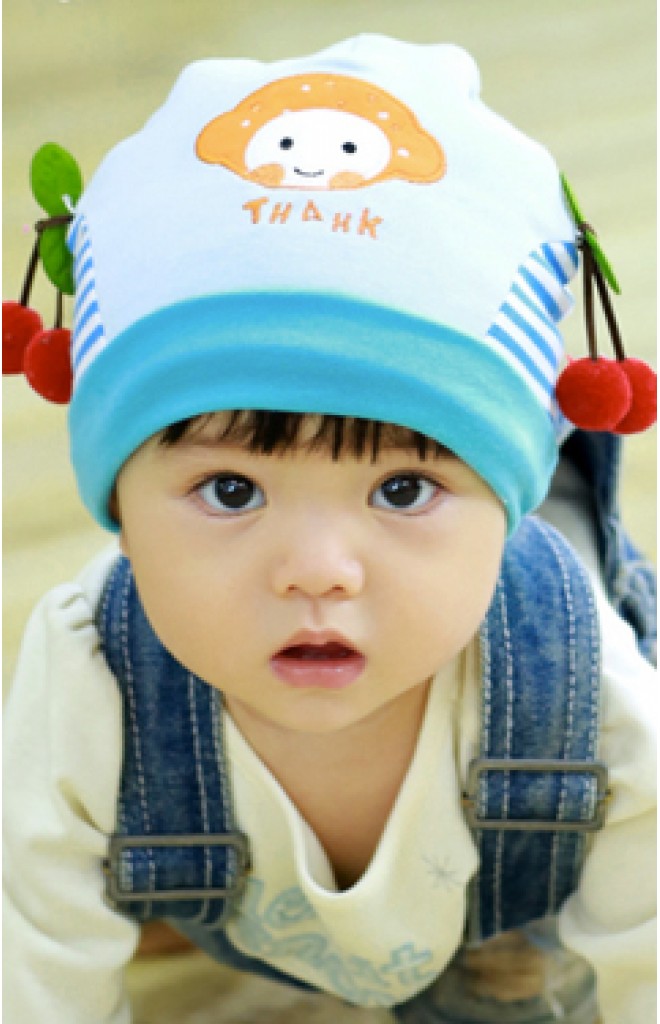 หมวกเด็กเล็กแต่งหน้าการ์ตูน ปักอักษร THANK ด้านข้างแต่งเชอรี่ หมวกเด็กเล็กแต่งหน้าการ์ตูน ปักอักษร THANK ด้านข้างแต่งเชอรี่