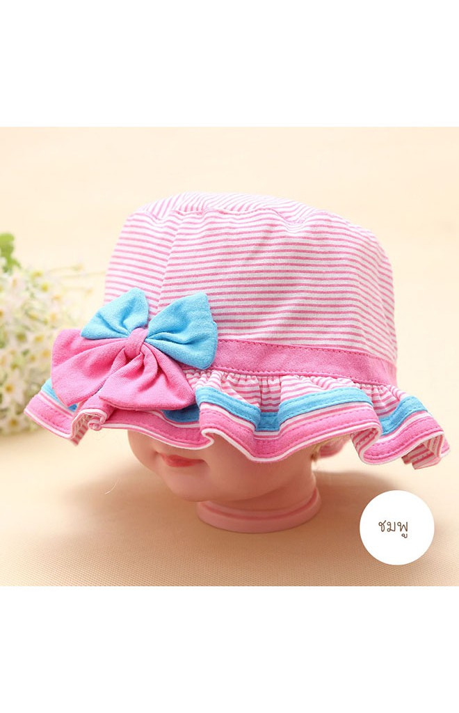 หมวกสาวน้อยลายขวาง แต่งโบว์น่ารัก