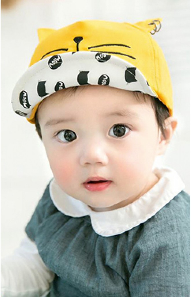 หมวกแก๊ปหน้าแมวน้อย จาก GZMM หมวกแก๊ปหน้าแมวน้อย จาก GZMM