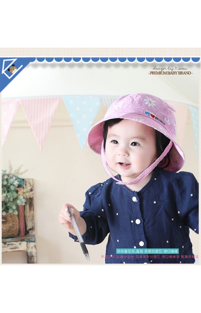 หมวก Bucket ลายตารางสกรีนดอกเดซี่ แต่งหู จาก TIANYIBEAR