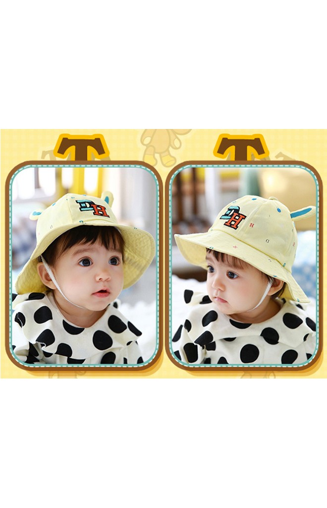 หมวก Bucket ปักอักษร DH แต่งหู จาก TUTUYA
