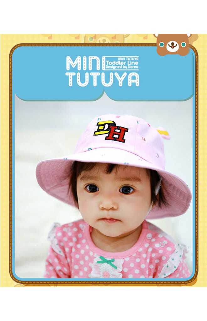 หมวก Bucket ปักอักษร DH แต่งหู จาก TUTUYA