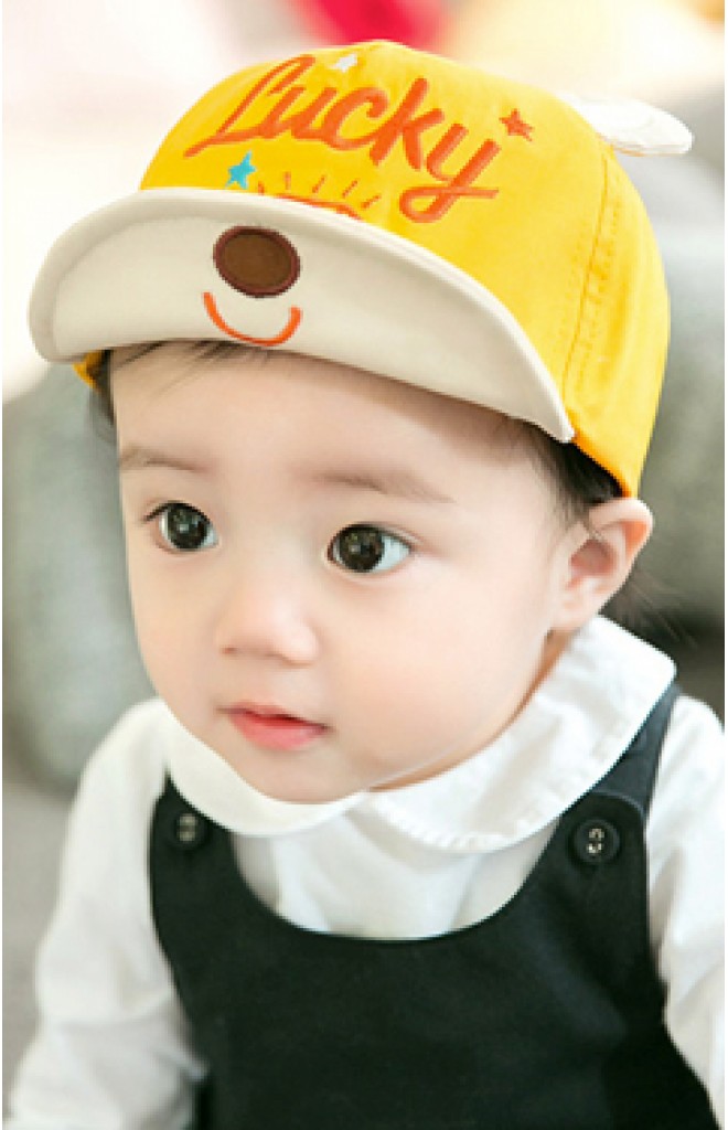 หมวกแก๊ปปักอักษร Lucky ใต้ปีกหมวกปักหน้าหมี GZMM หมวกแก๊ปปักอักษร Lucky ใต้ปีกหมวกปักหน้าหมี GZMM