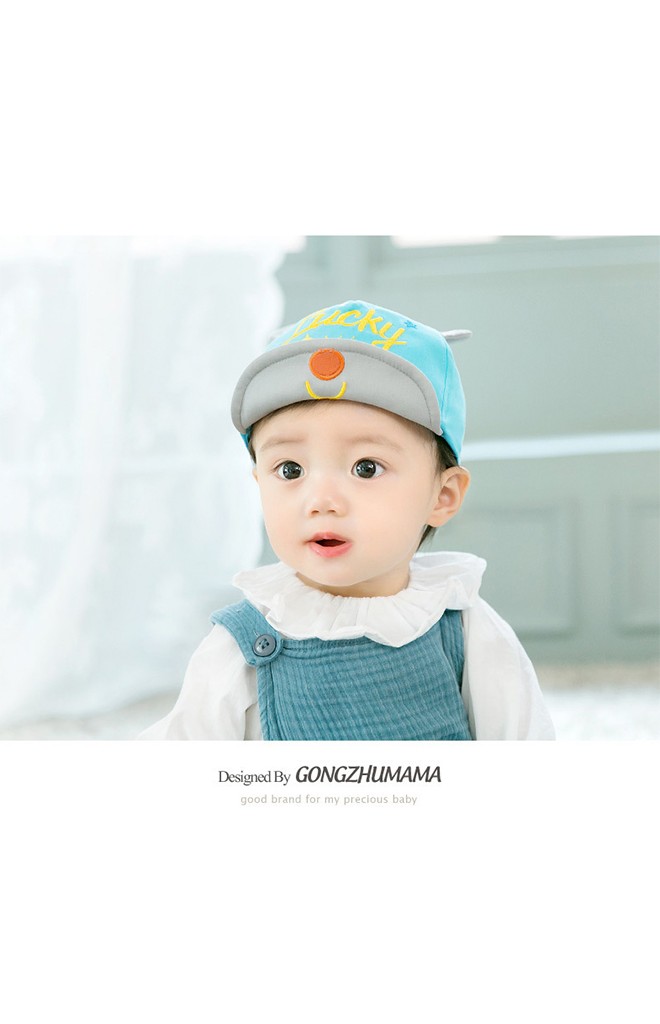หมวกแก๊ปปักอักษร Lucky ใต้ปีกหมวกปักหน้าหมี GZMM