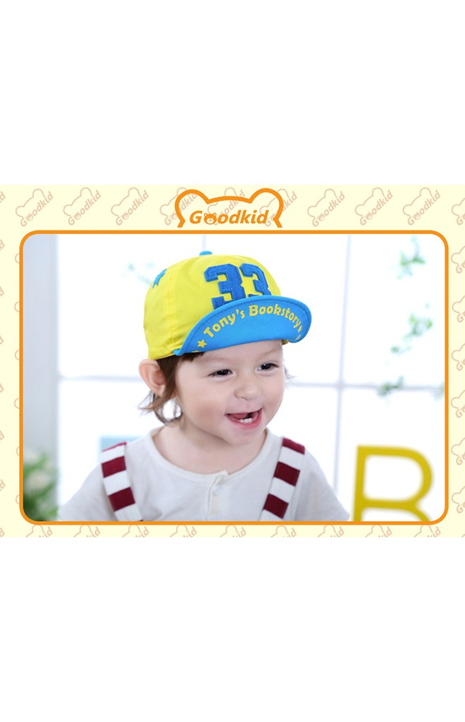 หมวกแก๊ปแต่งเลข 33 ปักรูปดาว ใต้หมวกสกรีนอักษร Goodkid