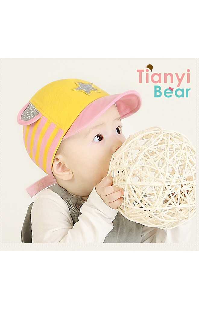 หมวกแก๊ปเด็กแต่งรูปดาว มีหูน่ารัก ใต้ปีกหมวกปัก STAR จาก TIANYI BEAR