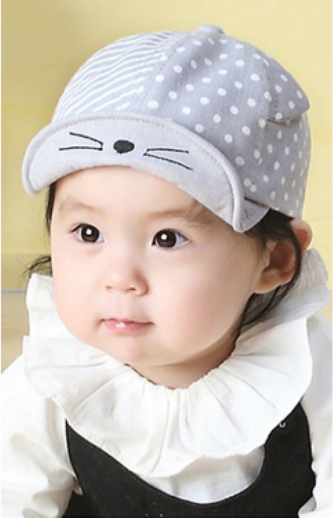 หมวกแก๊ปหน้าแมวลายจุด แต่งหูน่ารัก หมวกแก๊ปหน้าแมวลายจุด แต่งหูน่ารัก