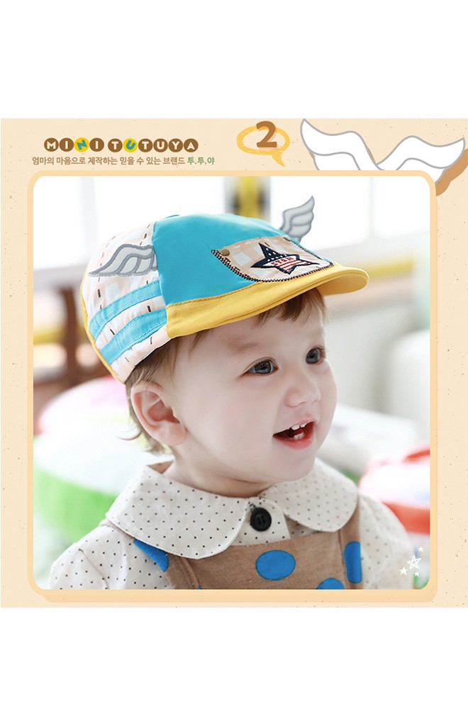 หมวกแฟล็ตแค็ป Flat Cap ด้านหน้ารูปดาว แต่งปีกแต่งน่ารัก TUTUYA