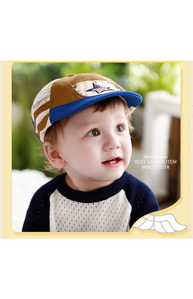 หมวกแฟล็ตแค็ป Flat Cap ด้านหน้ารูปดาว แต่งปีกแต่งน่ารัก TUTUYA