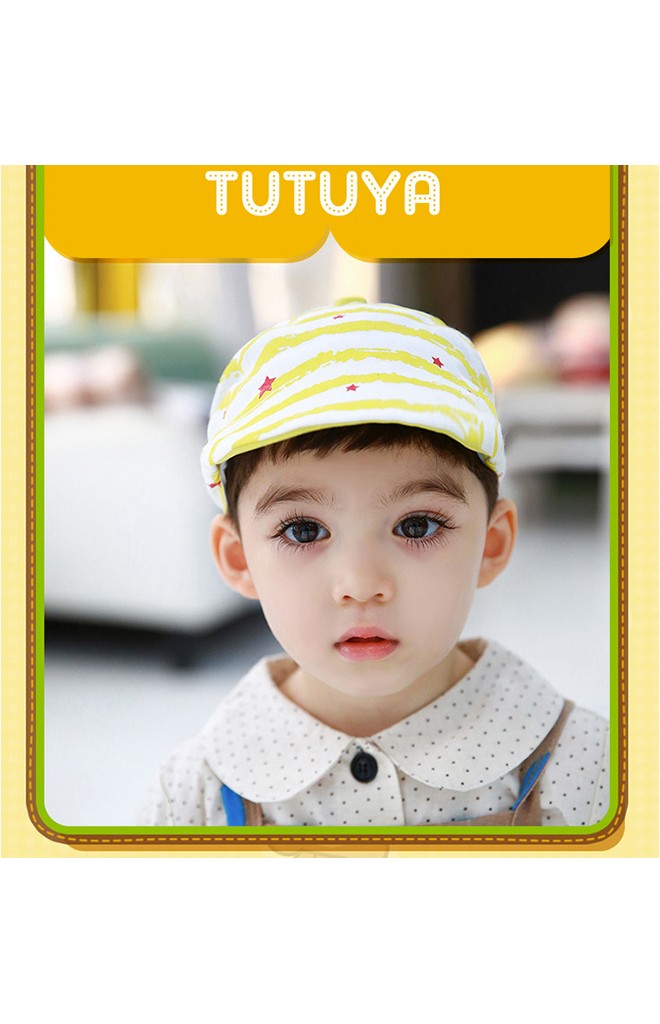 หมวกแฟล็ตแค็ป Flat Cap สีเหลืองลายขวาง รูปดาวแดงเล็กๆ TUTUYA