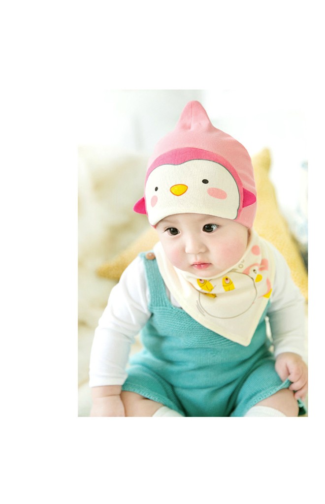 เซ็ตหมวกเพนกวินมาพร้อมผ้ากันเปื้อน จาก GZMM