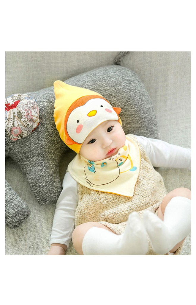 เซ็ตหมวกเพนกวินมาพร้อมผ้ากันเปื้อน จาก GZMM