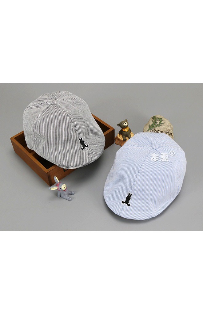 หมวกแฟล็ตแค็ป Flat Cap ลายทาง ปักรูกระต่าย